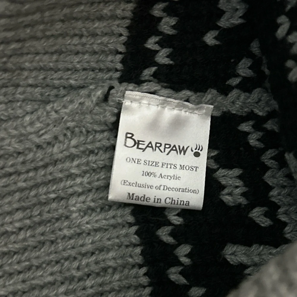 Women’s fall pattern Bearpaw beanie black/ gray‎ color - Picture 2 of 2